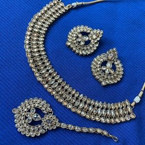 Traditional Bridal Choker Necklace Matha Patti  Earrings Bollywood Jewelry